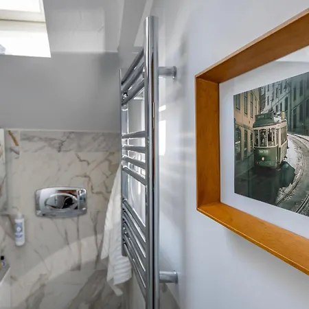 Stilvolle Moderne In Der Innenstadt Von * Лісабон