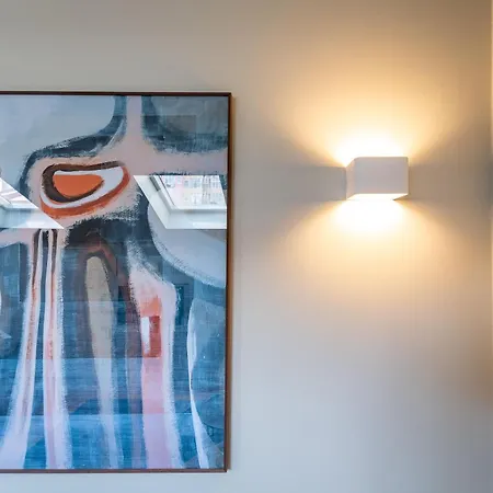 Stilvolle Moderne In Der Innenstadt Von Apartmán